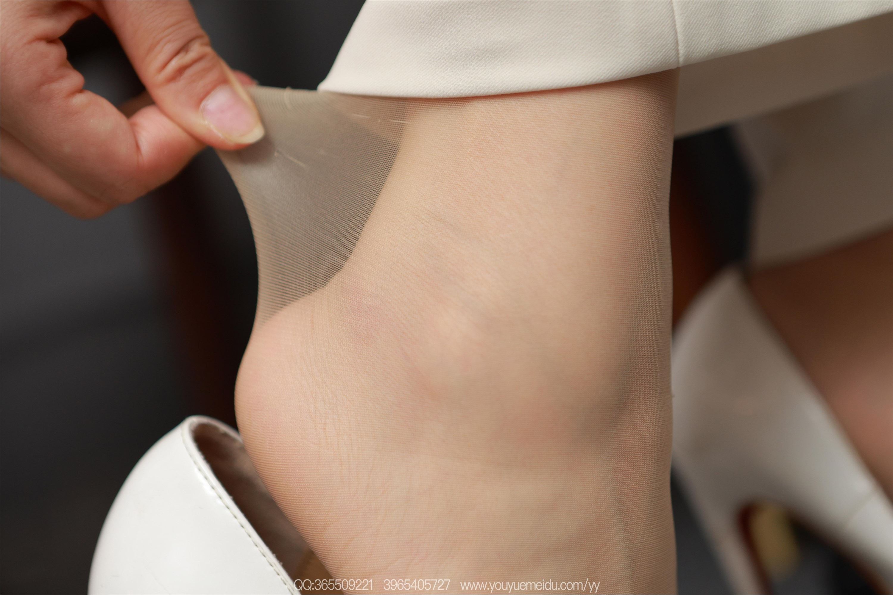 IESS异思趣向  2025.07.06 丝享家 2098 小婕《白色裤里丝》